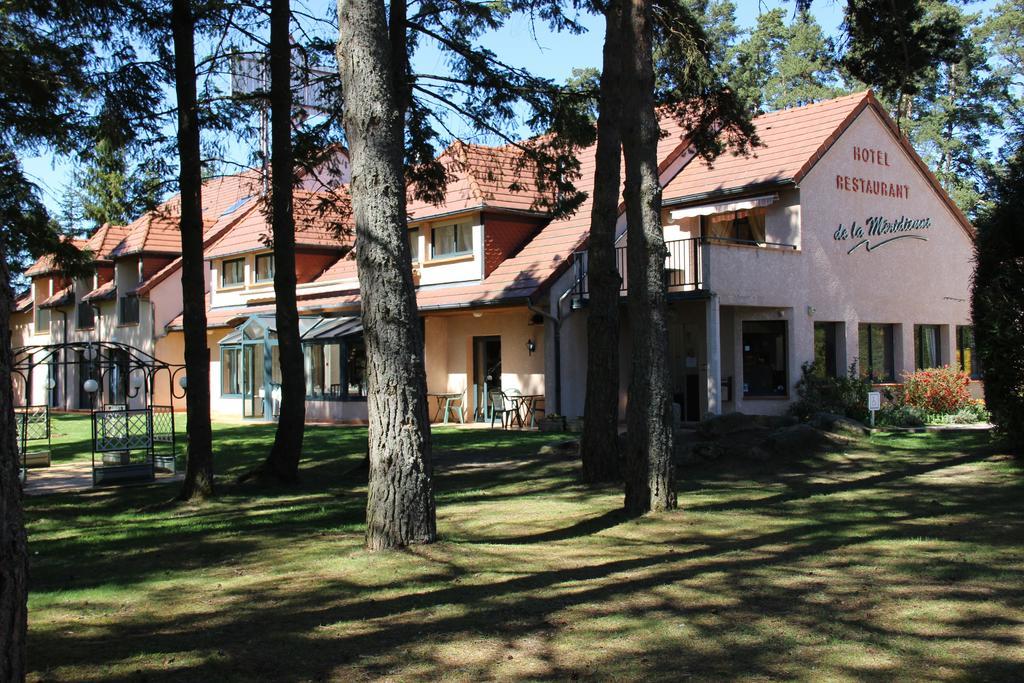 Hotel Restaurant Logis La Meridienne Anglards de Saint Flour Exterior photo