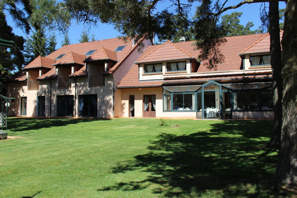 Hotel Restaurant Logis La Meridienne Anglards de Saint Flour Exterior photo
