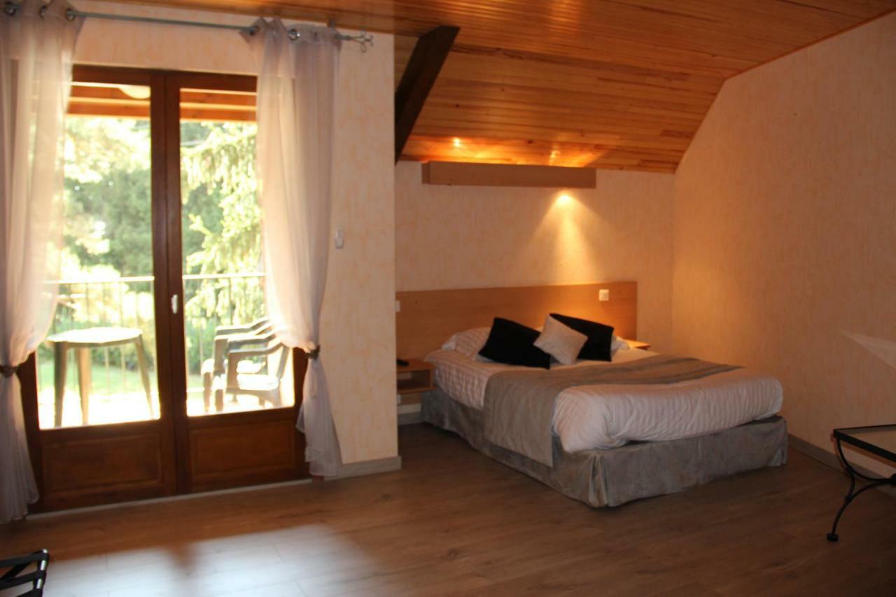 Hotel Restaurant Logis La Meridienne Anglards de Saint Flour Exterior photo